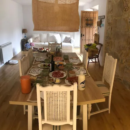 La Casuca De La Iglesia *