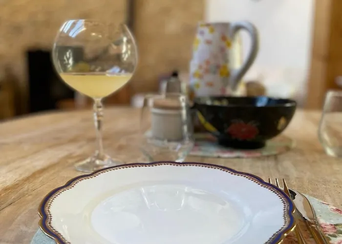 La Casuca De La Iglesia *